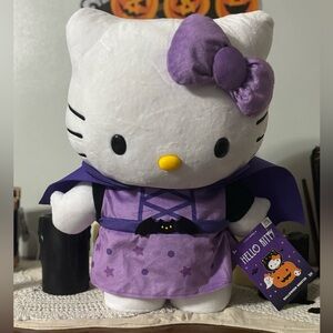 SOLD * CVS Halloween Hello Kitty Vampire Greeter*💗